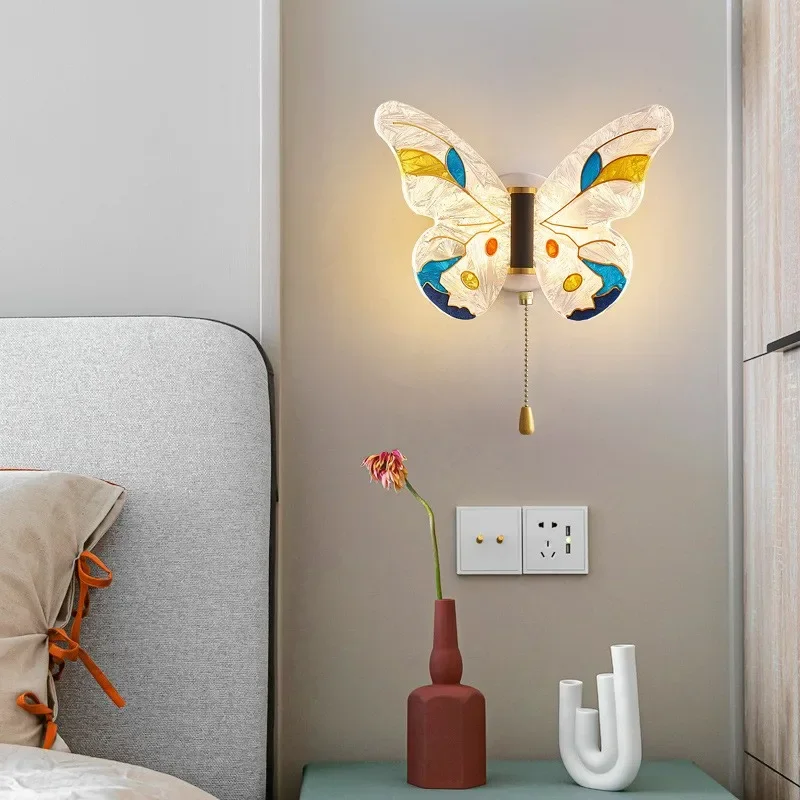 2024 ново пристигане Новост цвят Тифани Детска лампа цветна пеперуда доведе стена sconce спалня огледало стена осветително тяло