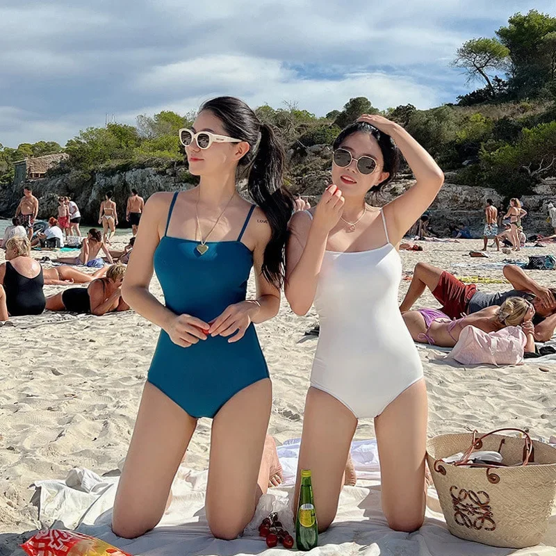 2024 Секси твърди едно парче бански жени твърди бански костюми високо нарязани бански костюм плаж износване женски монокини боди бански костюм