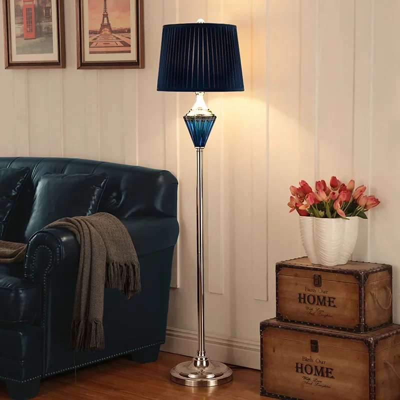 Blue Подова лампа в европейски стил Спалня Всекидневна Проста модерна творческа стъкло Advanced Sense Американска нощна лампа