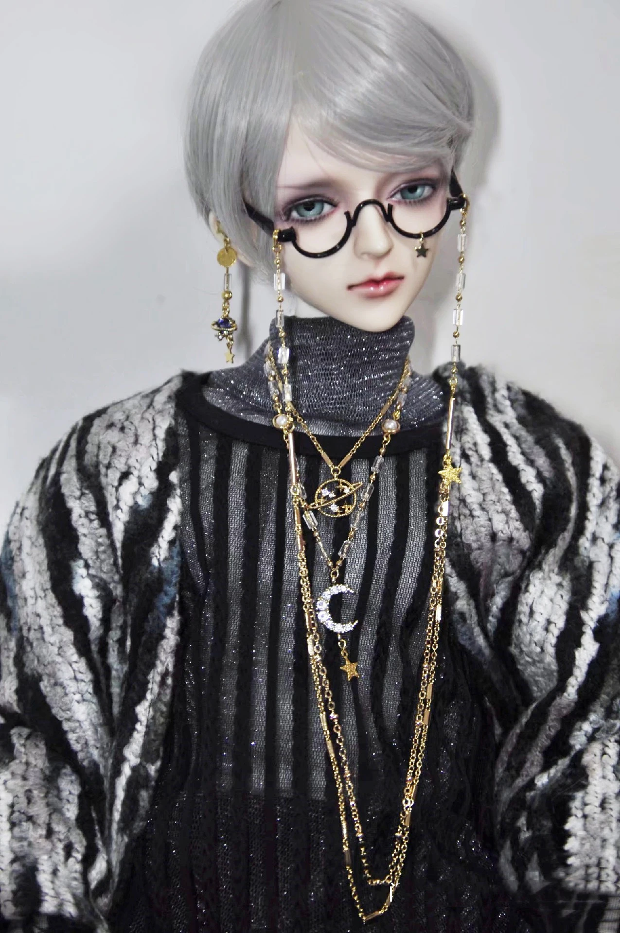 Fashion 1/3 BJD аксесоари, чичо кукла размер Луната огърлица, планета обица, половин рамки очила комплект