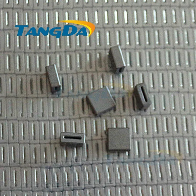  Мек феритен магнитен поток екраниране Компютърен плосък кабел FS 12.5 * 5.5 * 8.4 * 12 - 0.9 mm филтърни ядра против смущения квадрат